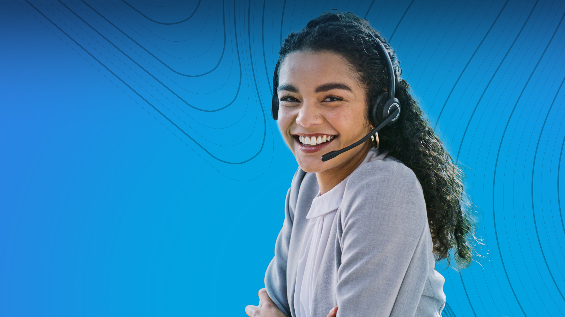 mulher que trabalha com o suporte de SAP Business One